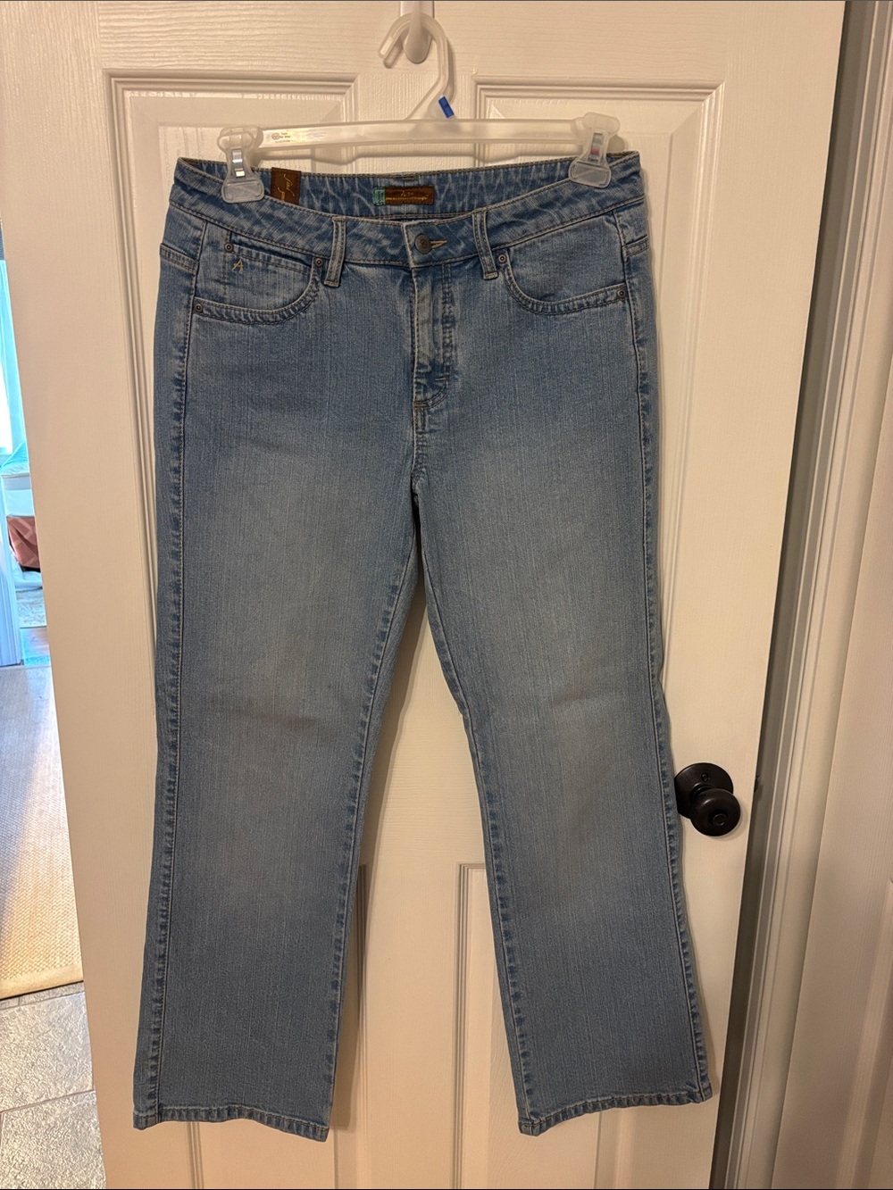 Aura: from the women at Wrangler Vintage 90s jeans